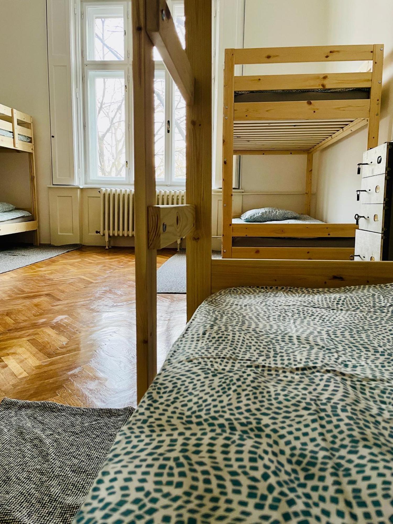 Hostel Green World Újvidék Kültér fotó