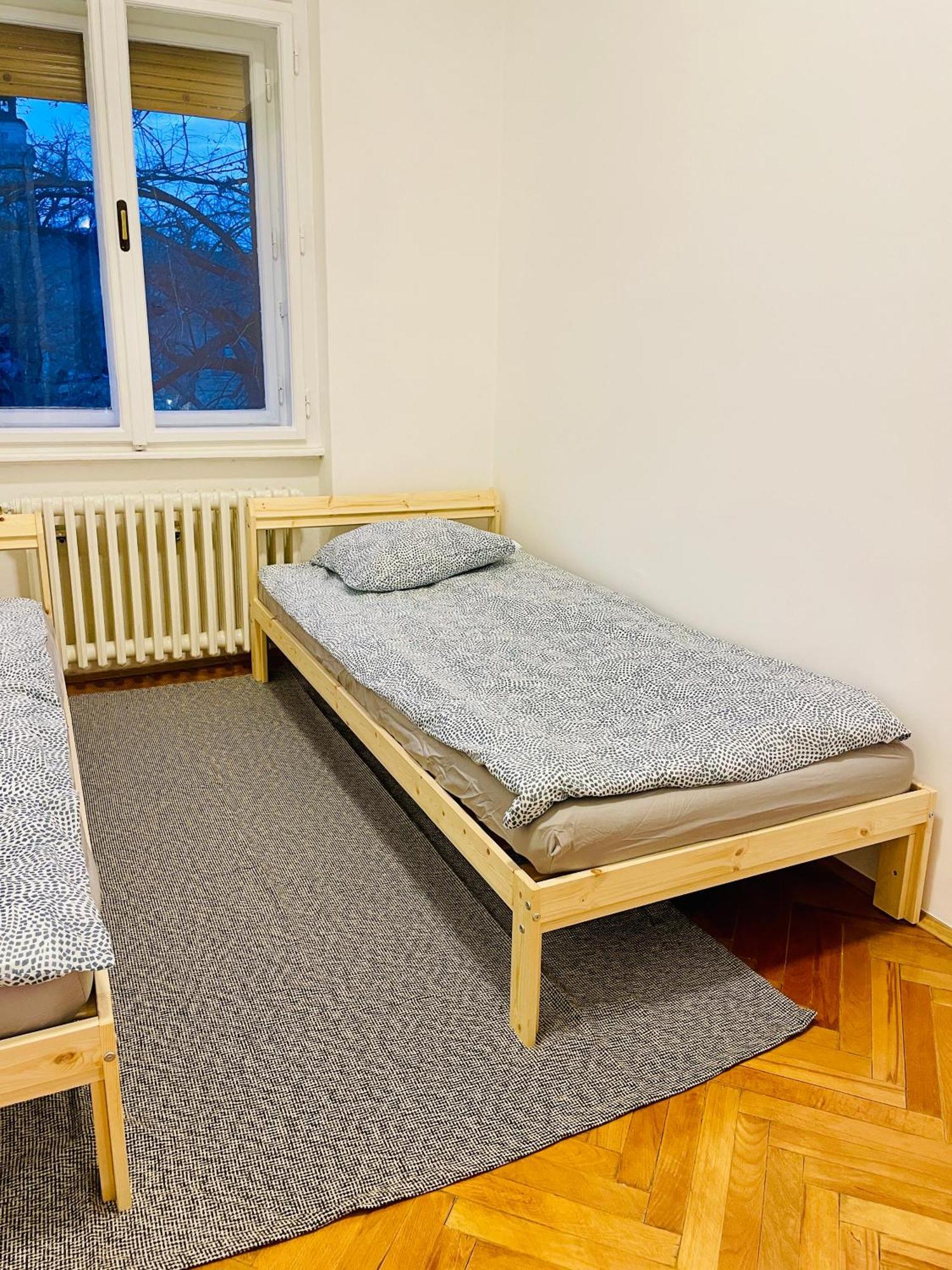 Hostel Green World Újvidék Kültér fotó