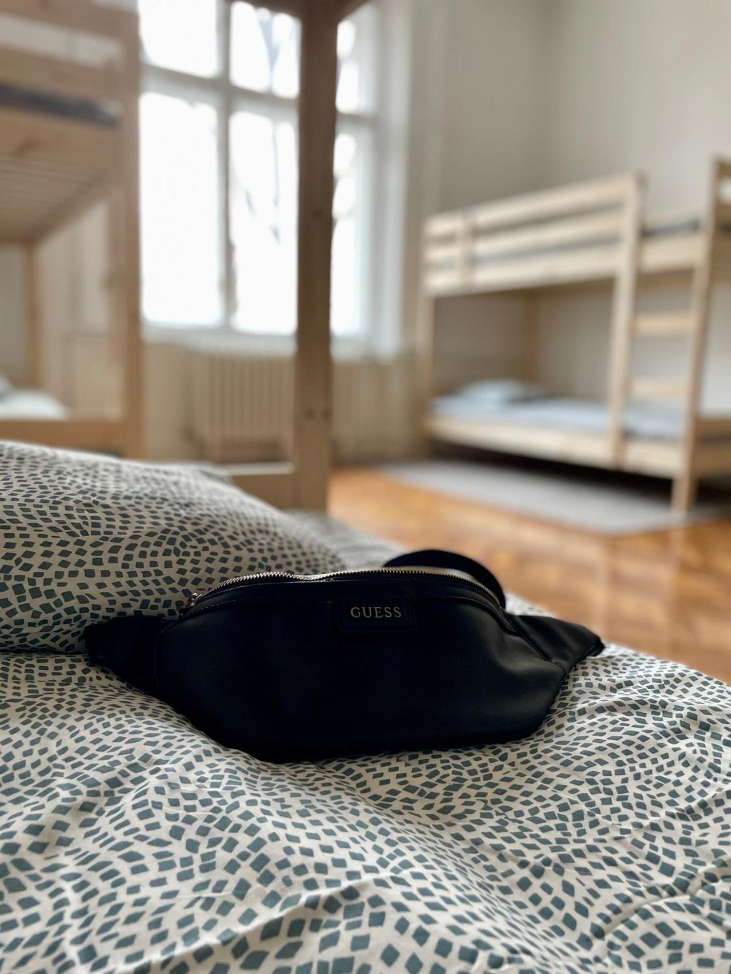 Hostel Green World Újvidék Kültér fotó